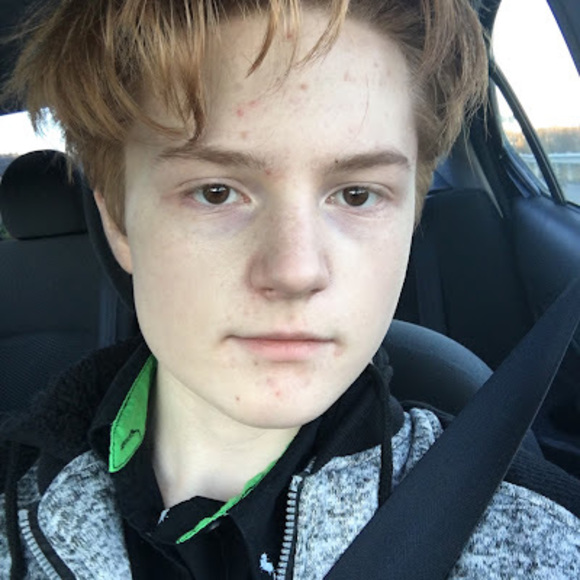 Meet your Posher, Alex - Picture 1 of 1